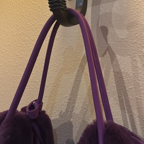 Alo Faux Fur Bag - Picture 5 of 5